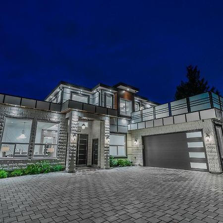 Sun Suite Surrey Eksteriør bilde